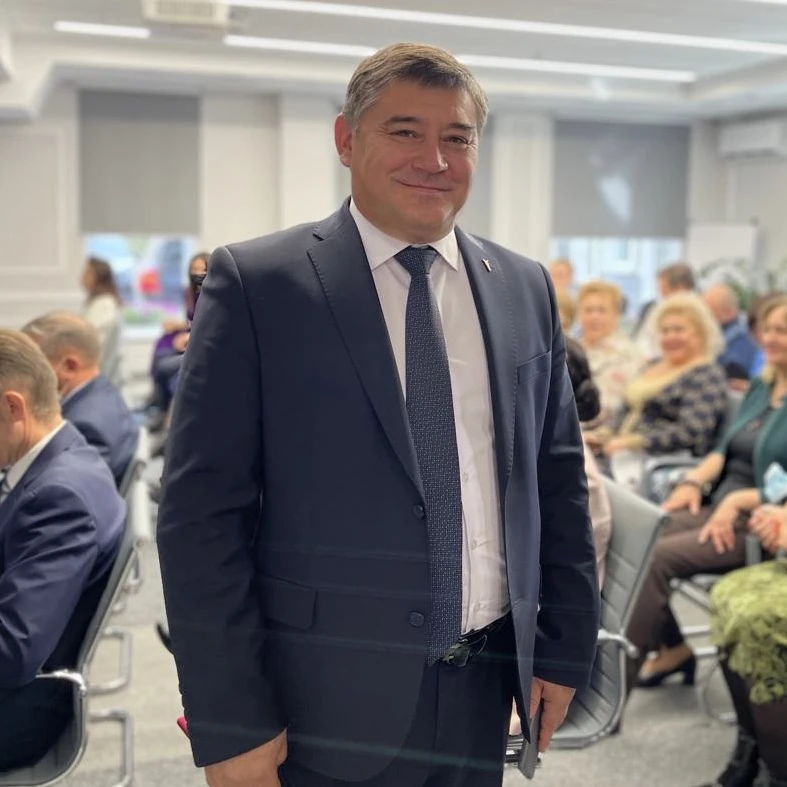 Сегодня свой юбилей отмечает президент Центрально-Сибирской торгово-промышленной палаты...