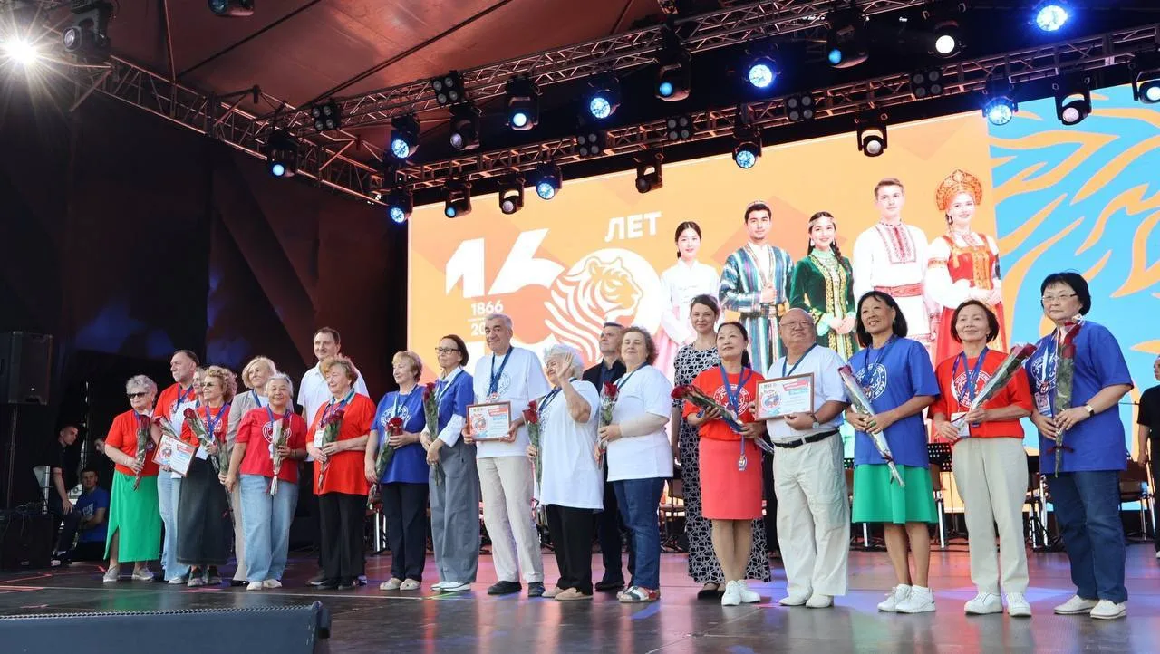👏Уссурийск узнал своих чемпионов: победителей III Семейных игр объявили в День города