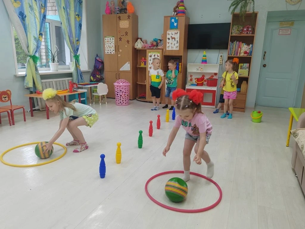 Международный день защиты детей, в группе "Лучики", прошёл ярко и динамично. Мероприяти...
