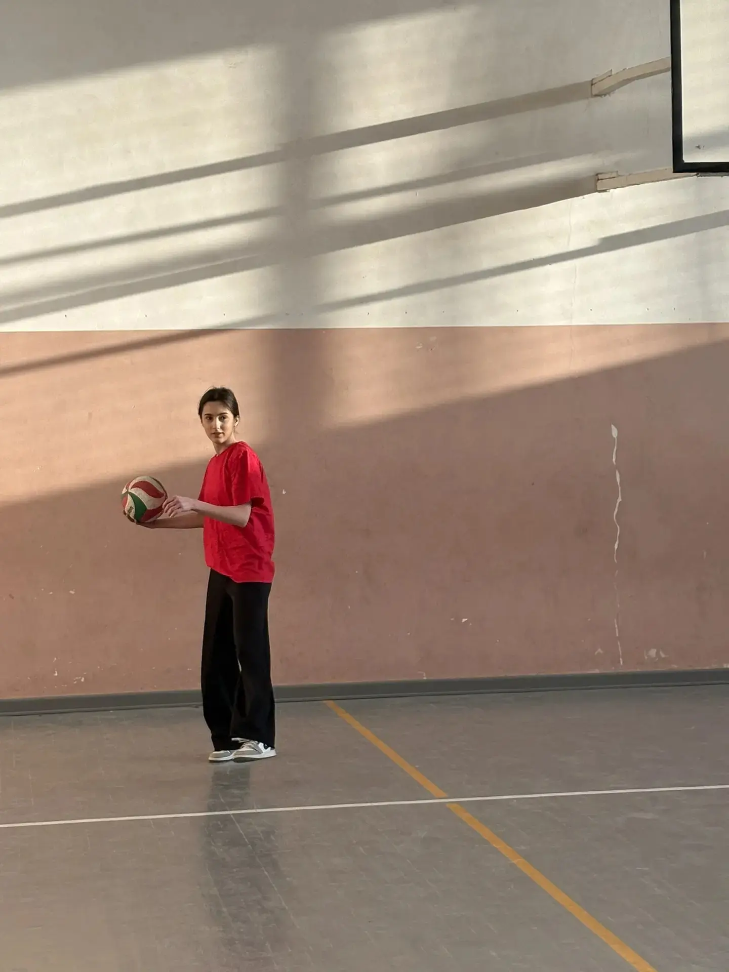 🏐 ПИОНЕРБОЛ: 8-Е КЛАССЫ ОПРЕДЕЛИЛИ СИЛЬНЕЙШИХ!  Эмоции, азарт и невероятная воля к победе! В нашей ш