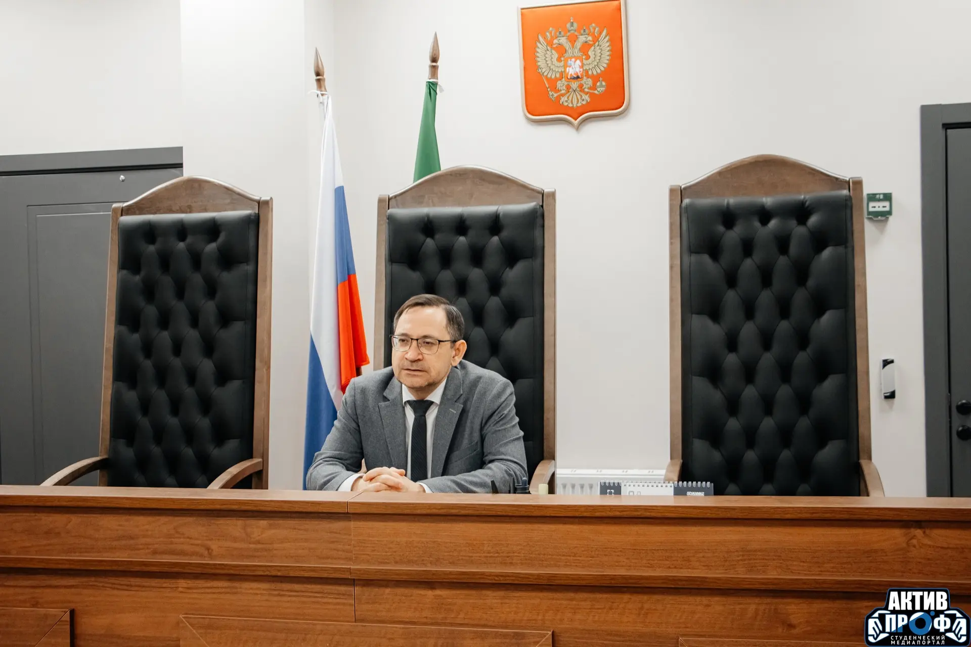 ⚖️ Погружение в профессию  Как понять, что ждёт будущего юриста за дверями с табличкой «Судья»? Лучш