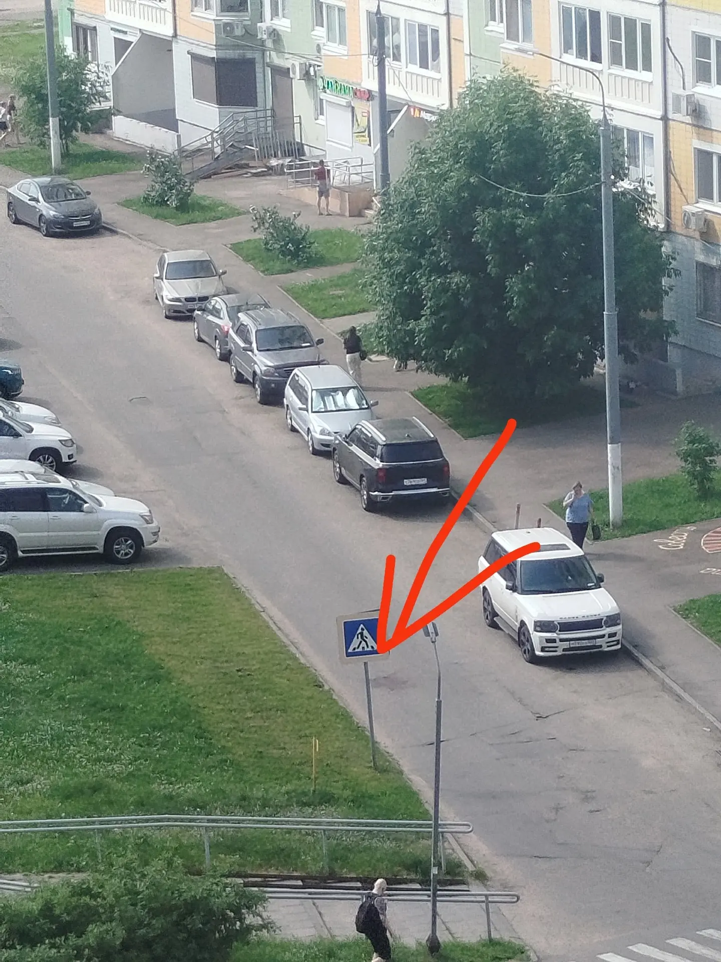 На Ракетостроителей 5 ,было совершенно ДТП ,10.06.2026 в районе 19:30 ,человек задавил щенка и уехал