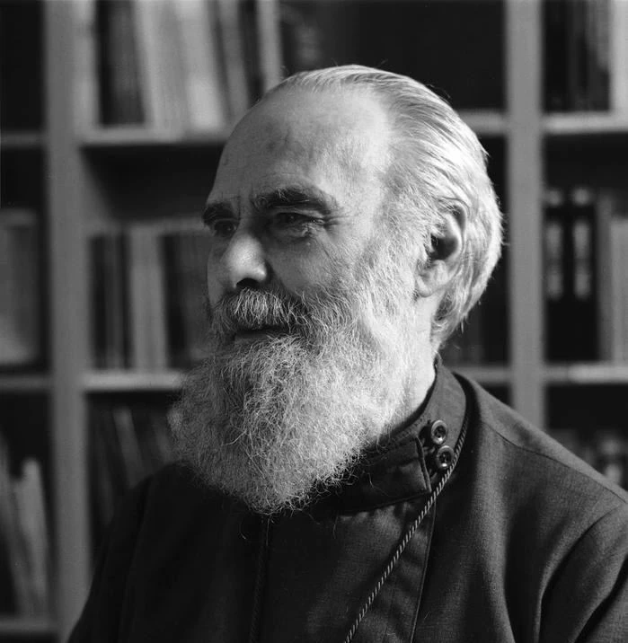 🙏 Знаете, когда вы становитесь на молитву, не начинайте с вычитывания того, что святые до вас опытн