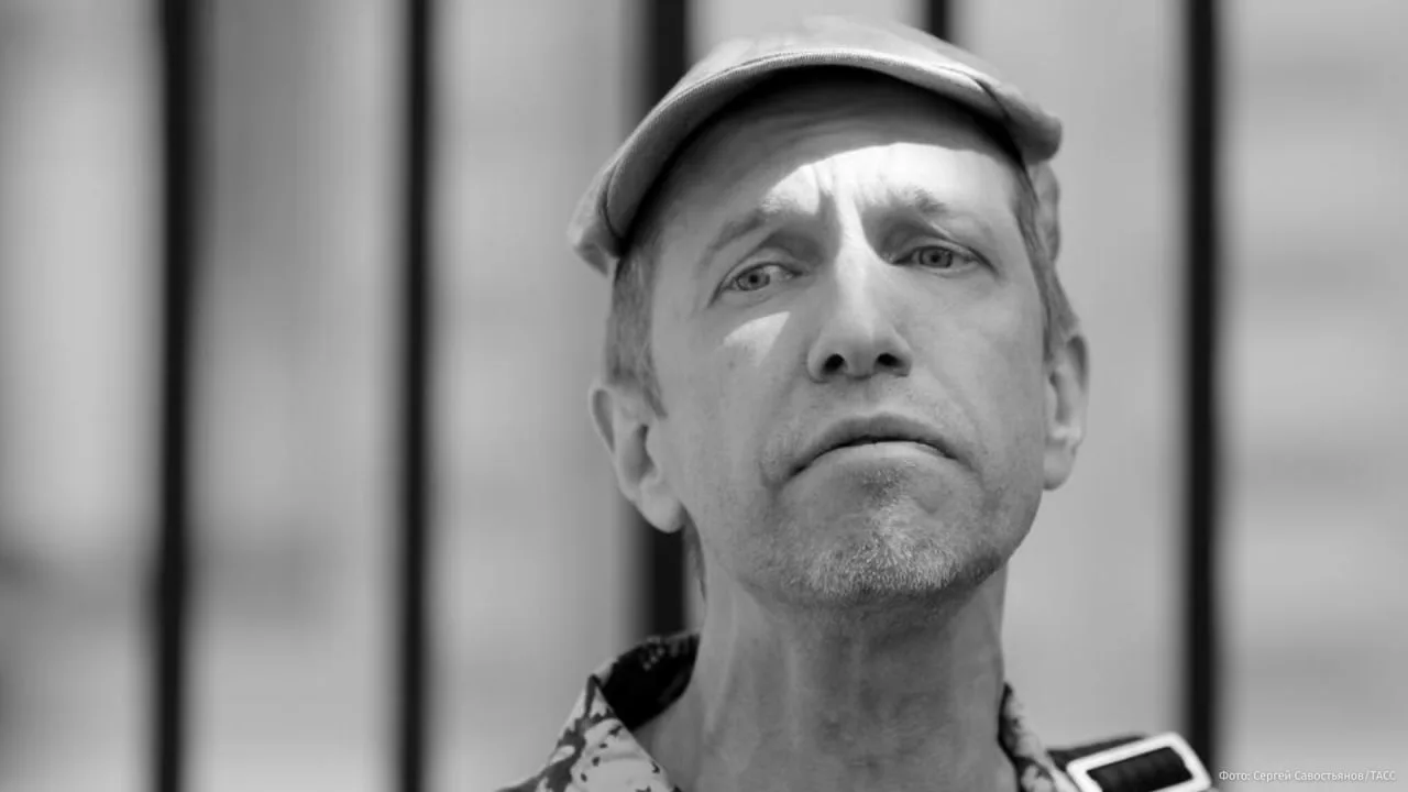 Умер музыкальный критик и журналист Сергей Соседов. О его кончине сообщил телеведущий В...