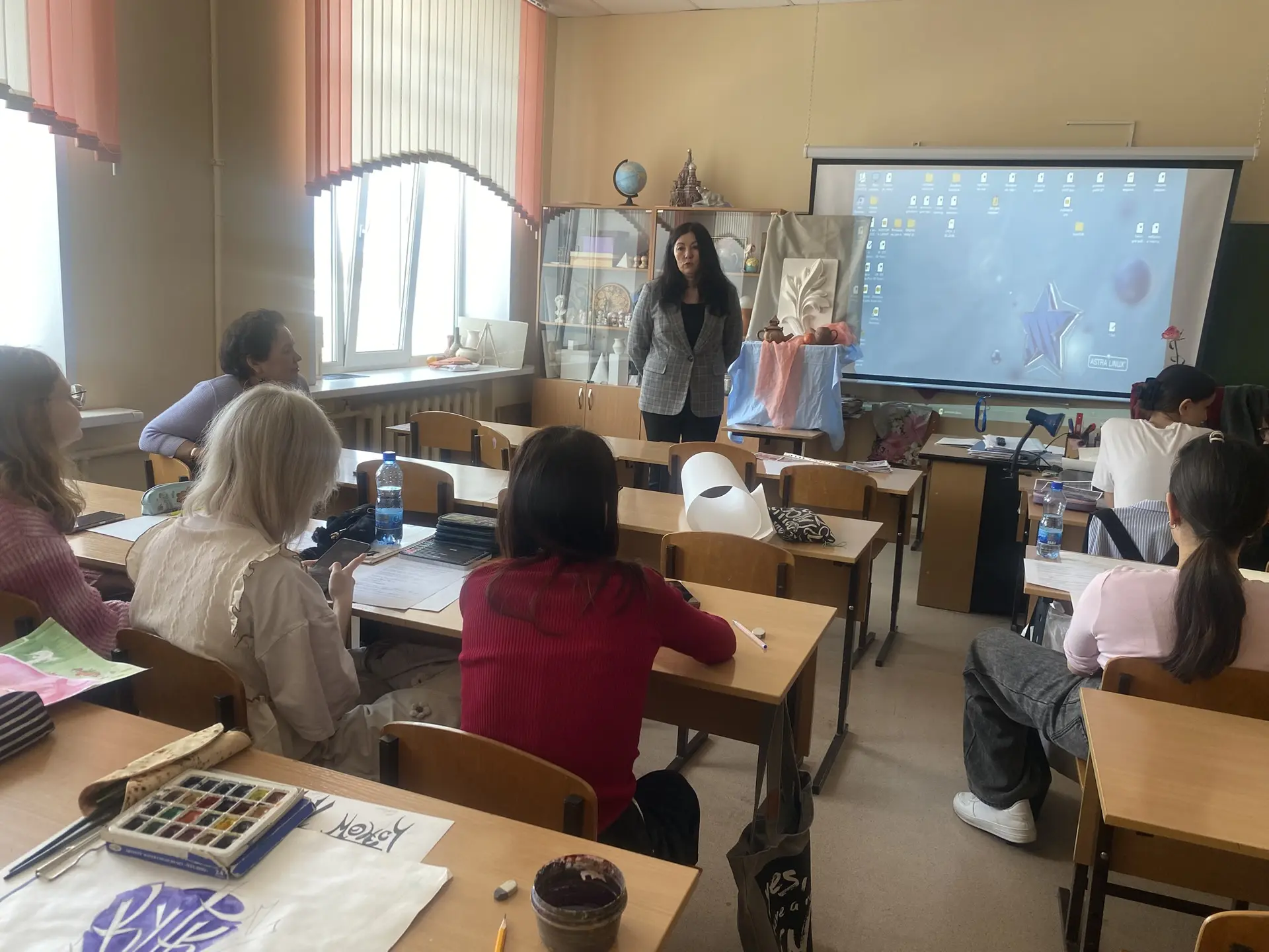 ✨ Путь к профессии: встреча по профориентации в Казанском техникуме народных художественных промысло