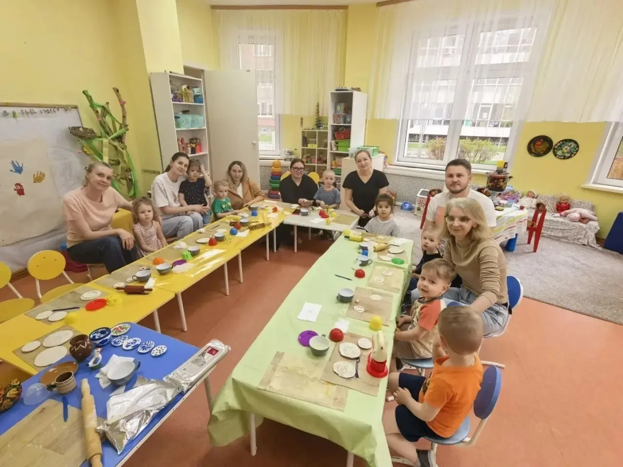 Волшебство глины: мастер-класс для самых маленьких и их родителей