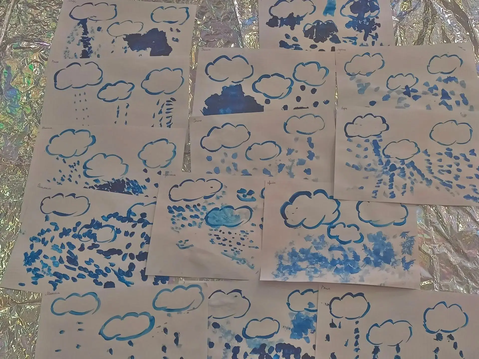 🌧️ Кап-кап-кап! Что же это за окном? А это в гости к нам пришла тучка!
