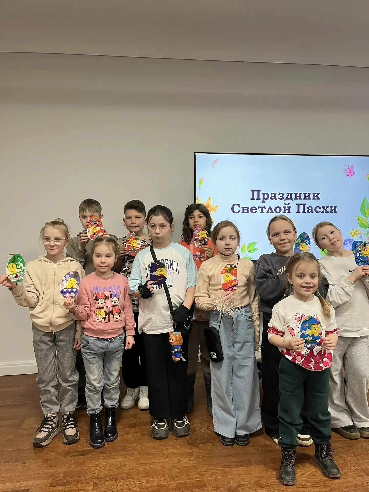 А вы знаете зачем красить яйца на Пасху?  Сегодня ребята 3 "Д" класса побывали в Национальной галере