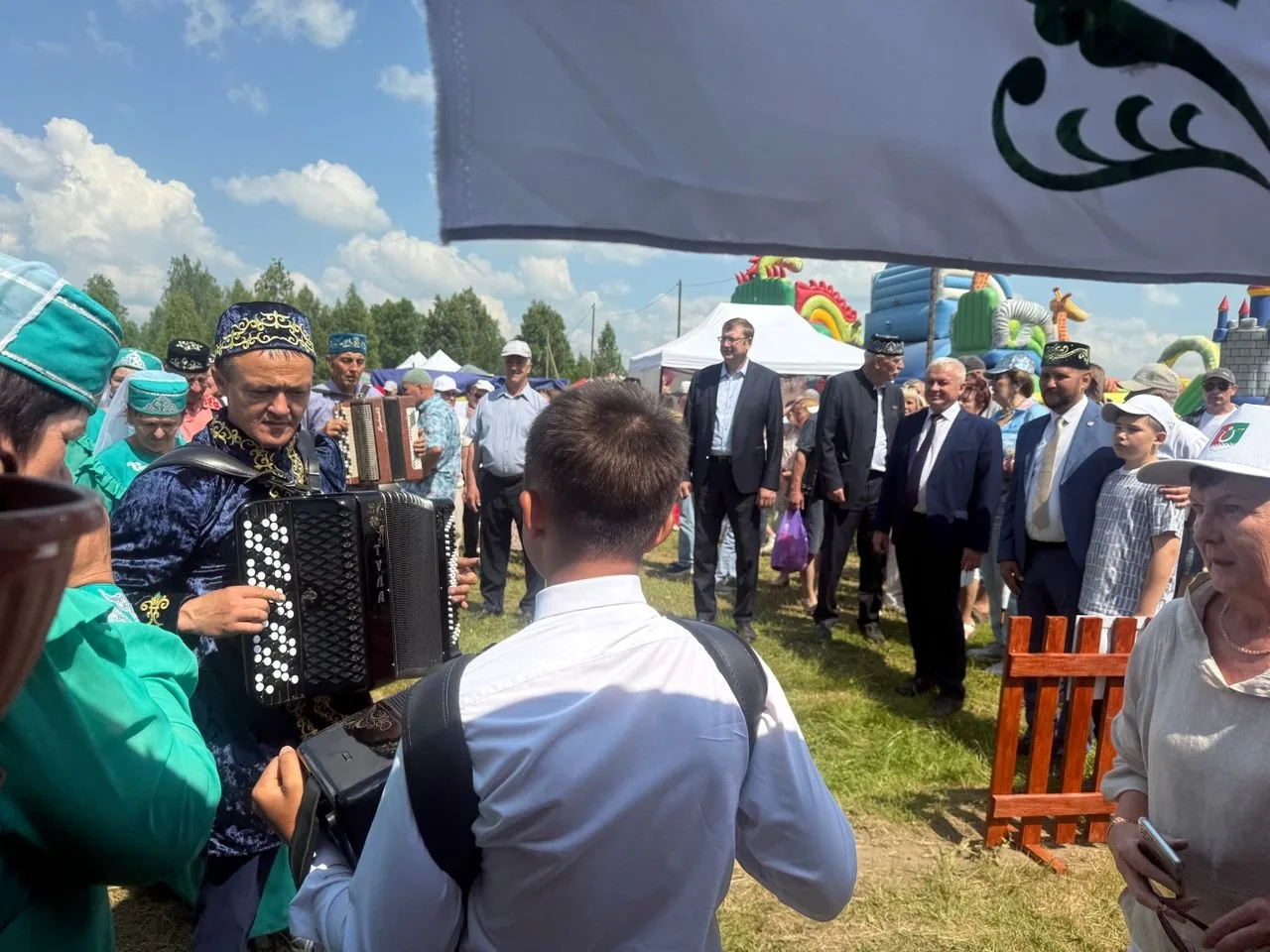В посёлке Параньга с размахом прошёл традиционный праздник Сабантуй — праздник окончания весенних по