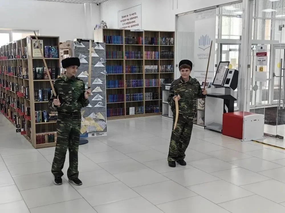 «СЕРДЦЕ РОССИИ – РЕКА ДОН» в рамках экологического часа в БИЦ семейного чтения им. Л.Н. Толстого.📚  