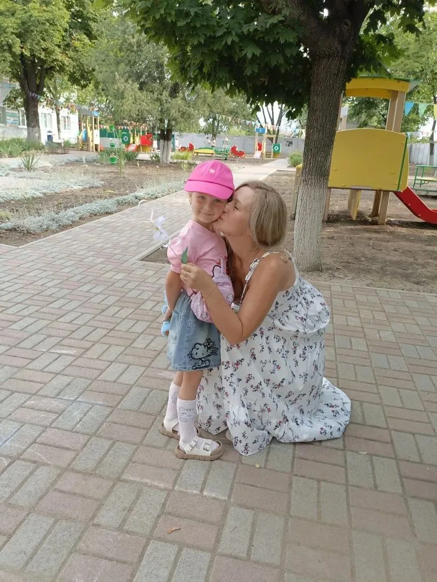 Улыбки, объятия и тёплые взгляды напомнили всем: семья – это главное богатство.
Особый отклик в детс