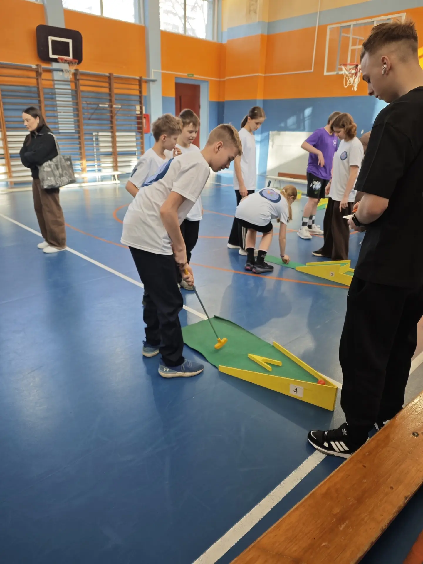 ⛳️Участие в соревнованиях по мини-гольфу!  🏌🏻На прошлой неделе наши ребята приняли участие в увлекат
