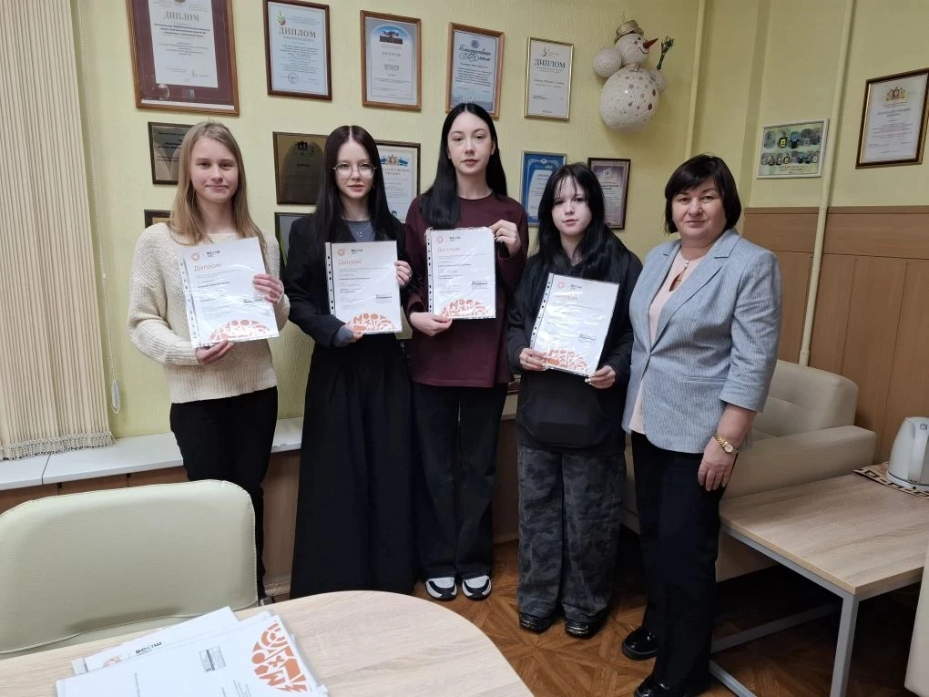 Ура! Сегодня мы чествовали наших умников и умниц! 🧠✨  Прошло награждение победителей и призеров муни