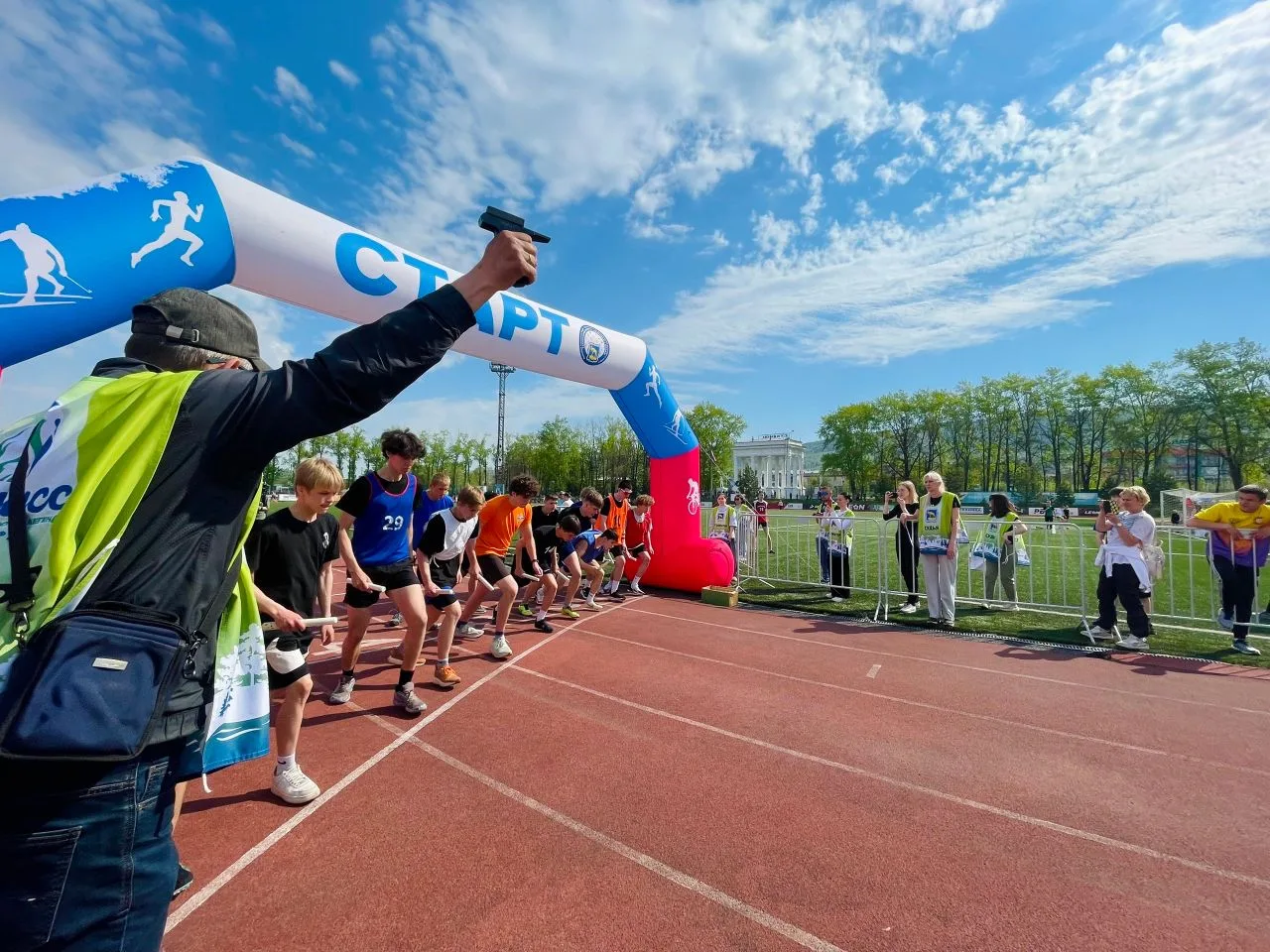 Эстафета в честь Дня Победы 🏃‍♀️🏃‍♂️