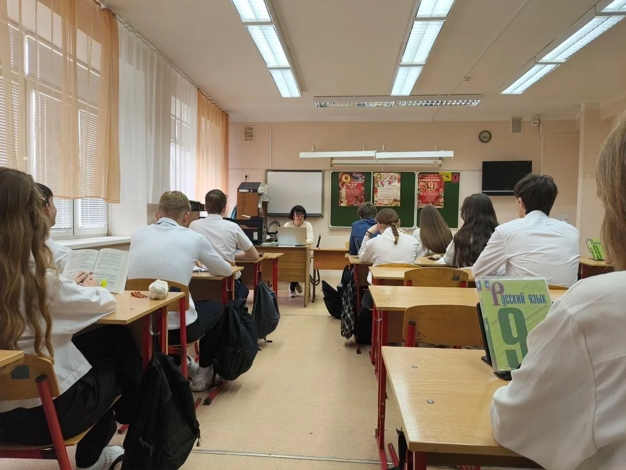 Разговоры о важом: Песни о войне. Ко дню победы.  Тема занятия «Песни о войне. Ко Дню Победы» посвящ