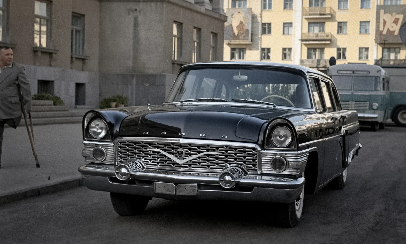 Площадь им. В.И. Ленина в день 50-летия Октября. Симферополь, 1967 год.
