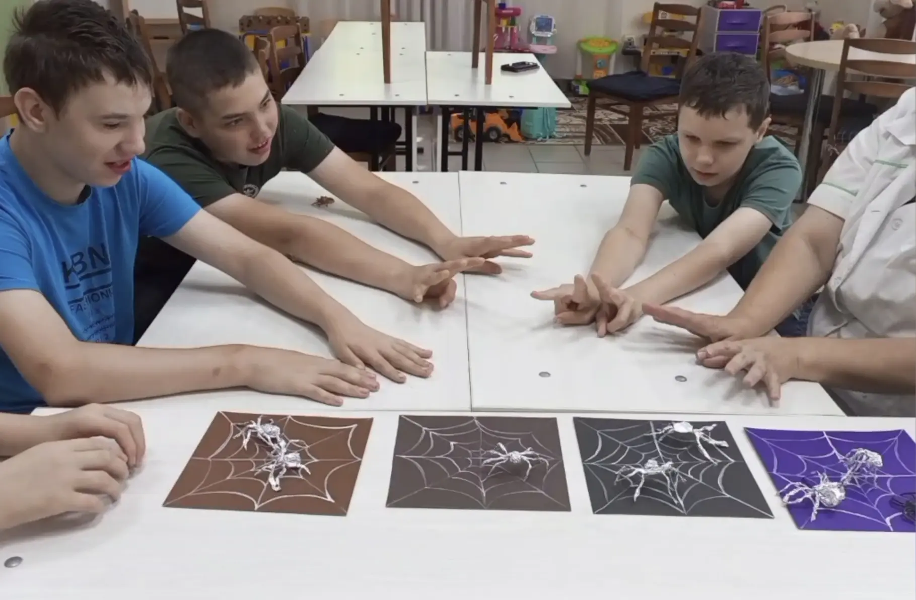✂️ Фольга, лапки и море старания: наши итоги мастер-класса!