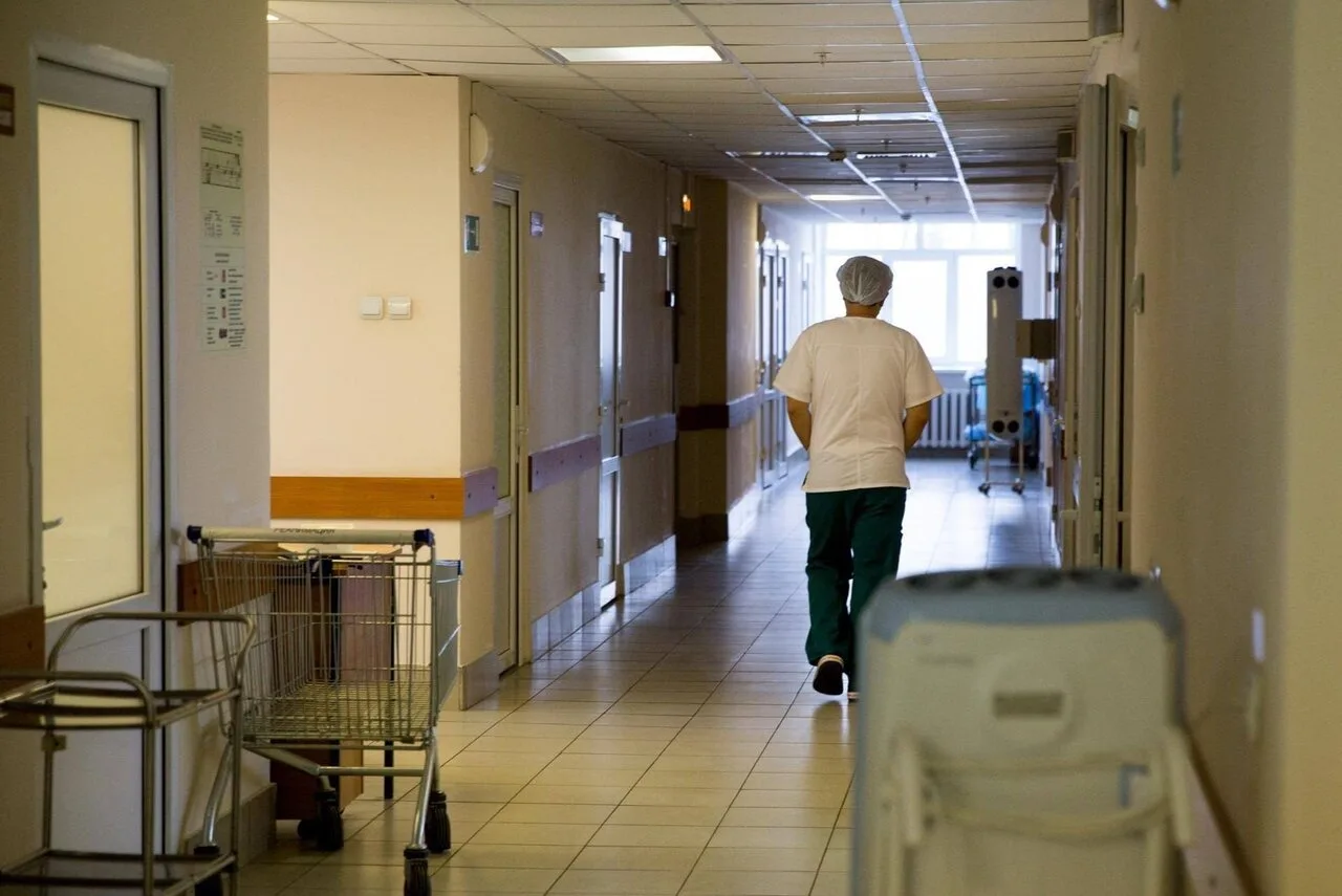 🏥 В Кузбассе сократили более тысячи медработников  С начала 2025 года в сфере здравоохранения Кузбас