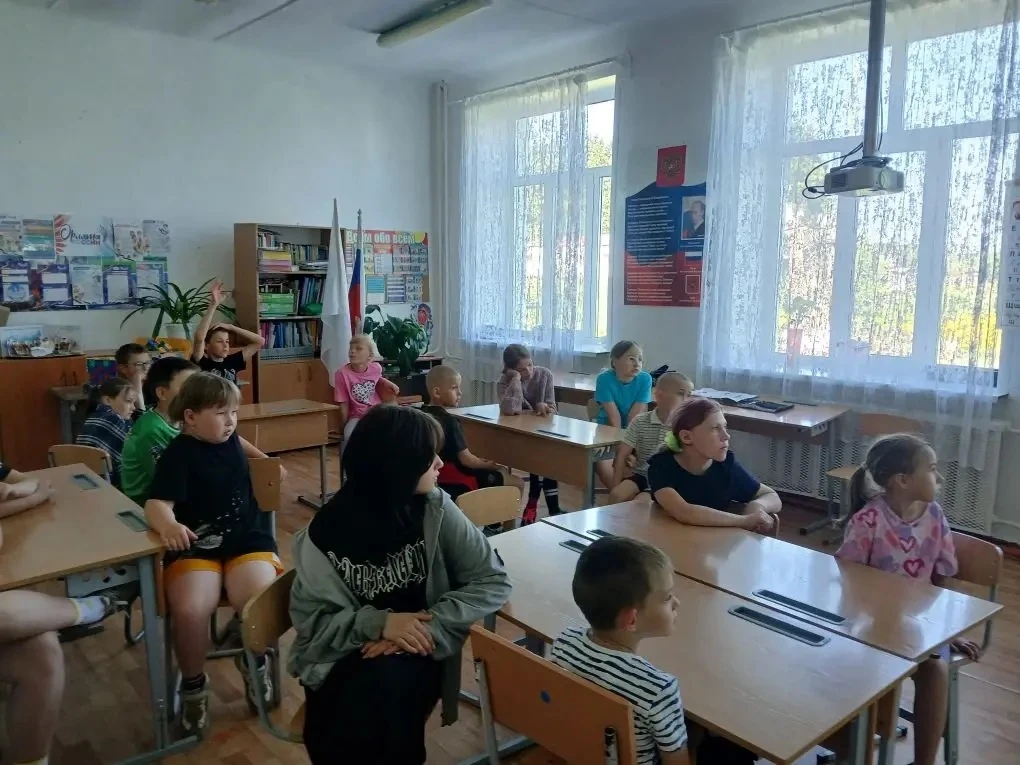 🌈 День пятый в пришкольном детском лагере «Радуга»!