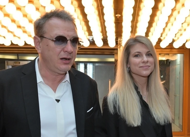 Избранница Марата Башарова влепила ему пощечину: Ася не стерпела ревности

Марат и Ася сейчас провер