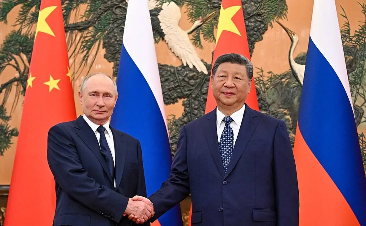 Путин проведет двустороннюю встречу с Си Цзиньпином на полях саммита АТЭС, - заявил пом...