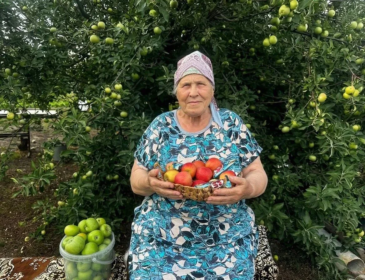 🍎 Яблочный Спас — день, когда хочется делиться самым тёплым и добрым! 💛