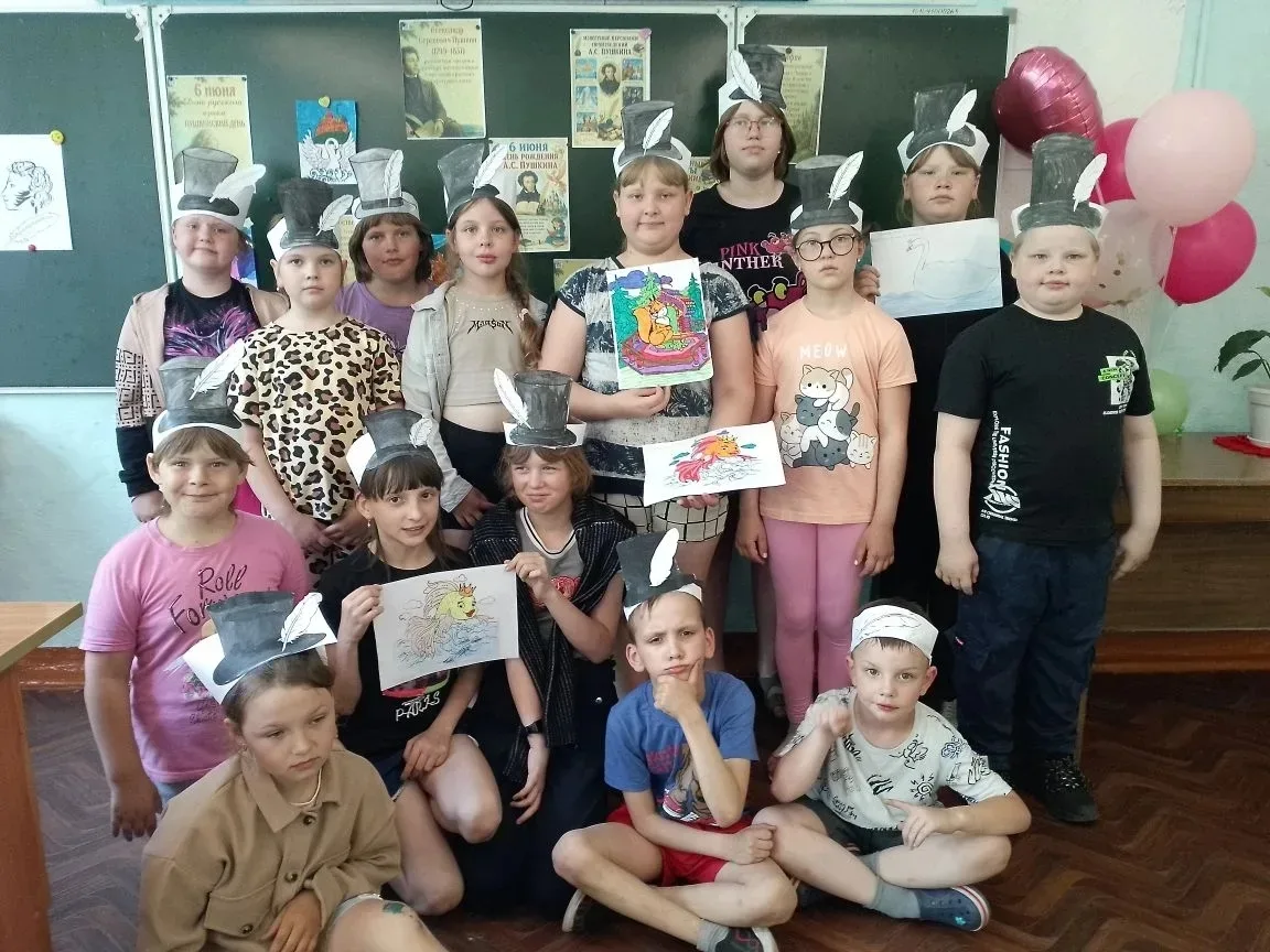 ✨ Пушкинский день в рамках трека «Орлёнок‑Эрудит» ✨

Сегодня участники трека «Орлёнок‑Эрудит» с радо