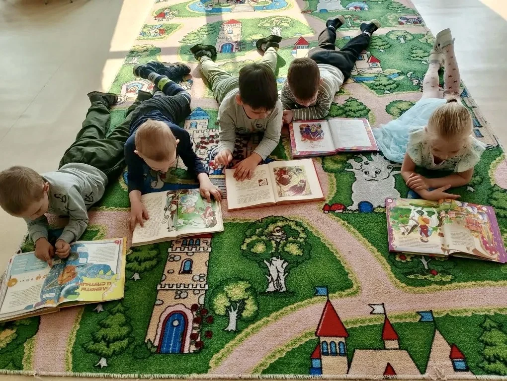 «Книга —  маленькое окно в большой мир»