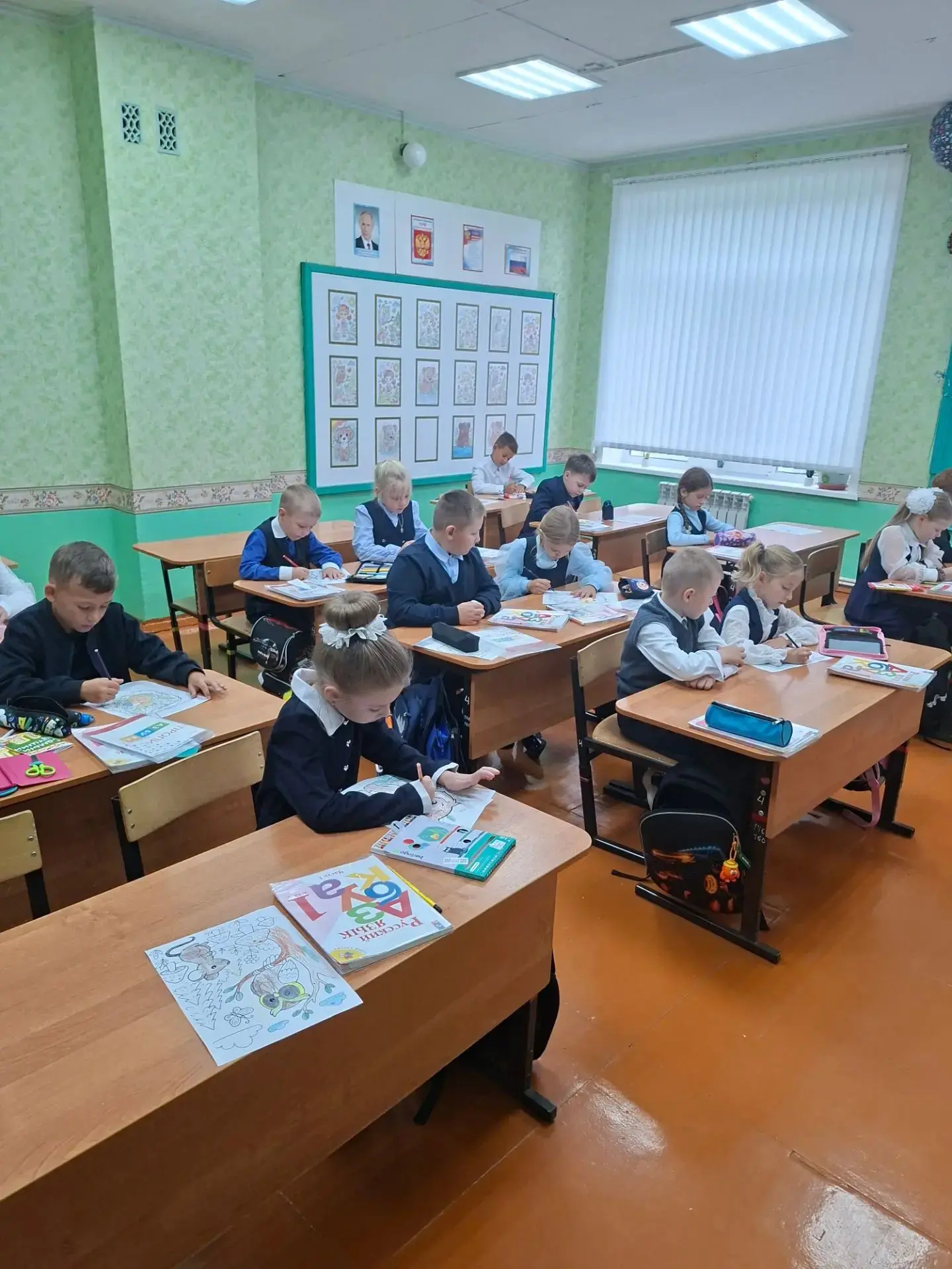 👋Первые недели в школе: как всё складывается!
