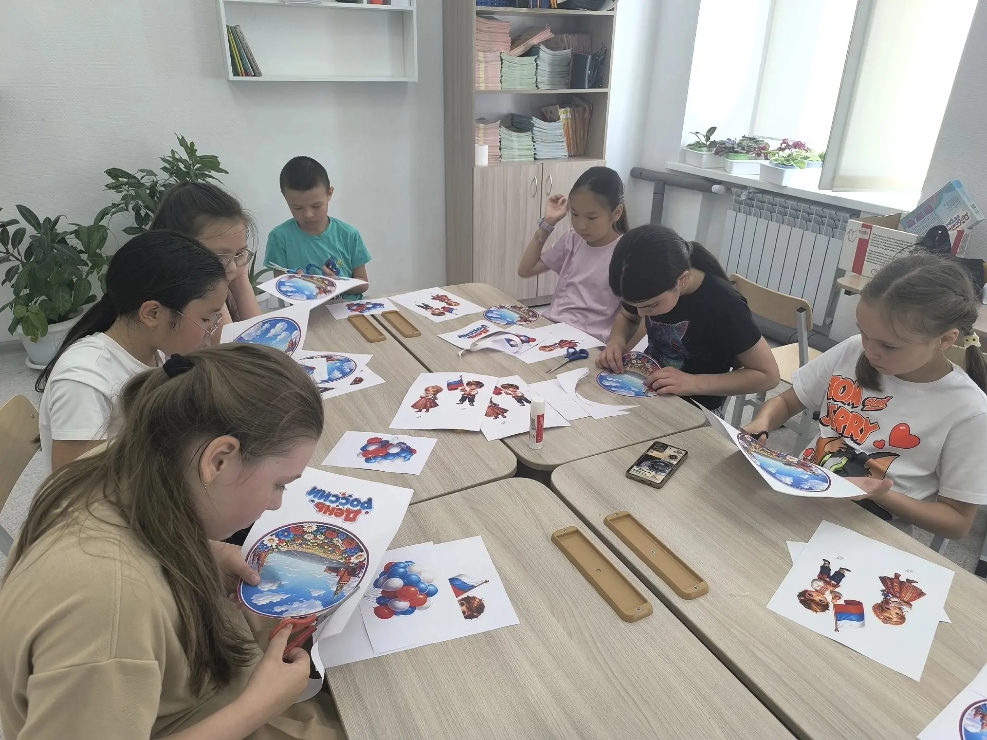 Родиной горжусь 🇷🇺 

12 июня в нашей стране ежегодно отмечается государственный праздник – День  Р