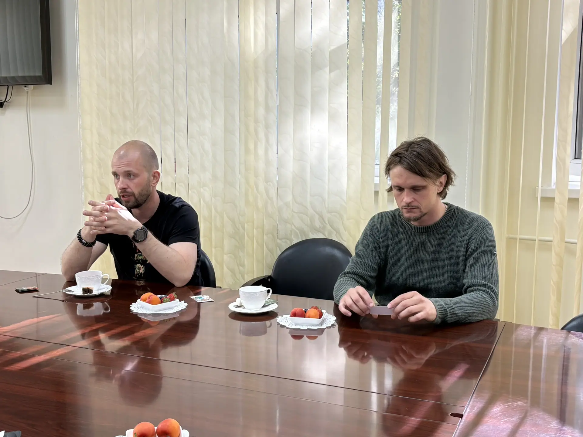 Вчера ректор Бадма Салаев провел встречу с представителями компании «БУМикс» - гендиректором Михаило