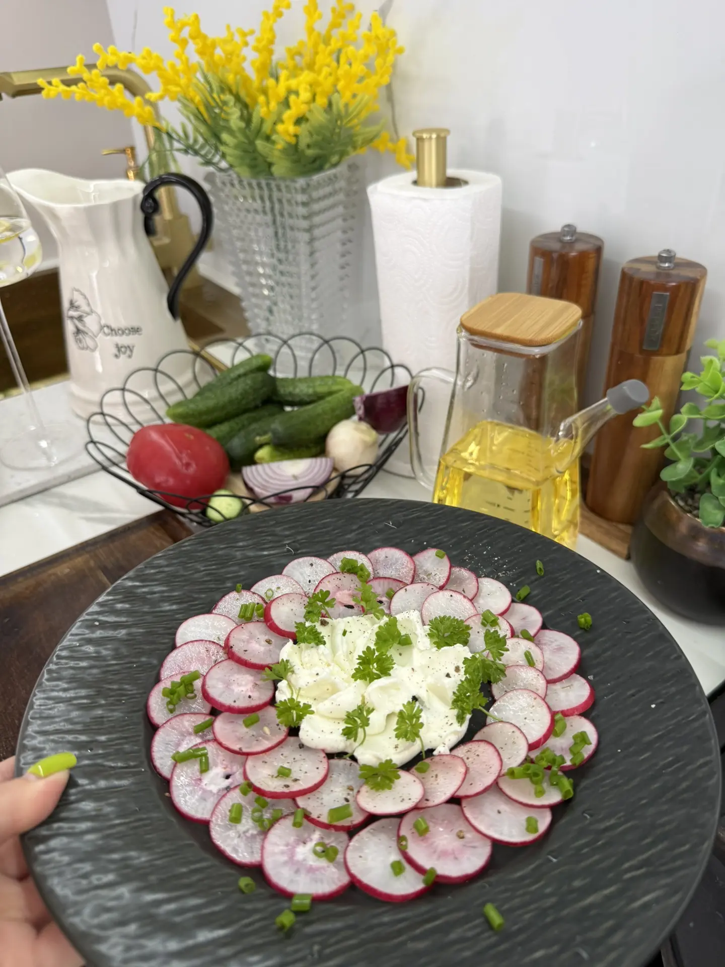 Вкусного дня 🤤
«Классика, которая никогда 
не надоест 🍅🥒»

🥒 малосольные огурчики:
•огурцы - 3-4