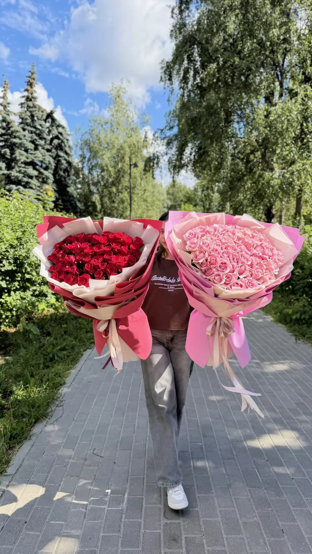 Спец-предложение❤️

 51 роза в роскошном букете-гиганте — всего 7 990 ₽! 😍

🌿Наши адреса: 
г.Нижни