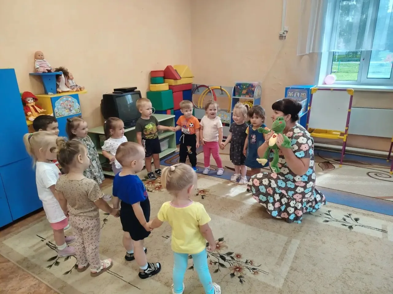 🐸🫧 Калтан празднует День города, а ранняя группа — праздник мыльных пузырей! 🎉

В преддверии День