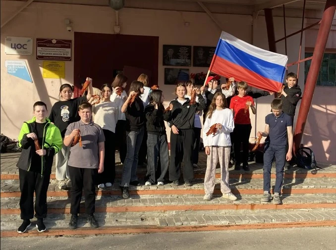 Учащиеся нашей школы в преддверии празднования Дня Победы с гордостью приняли активное ...