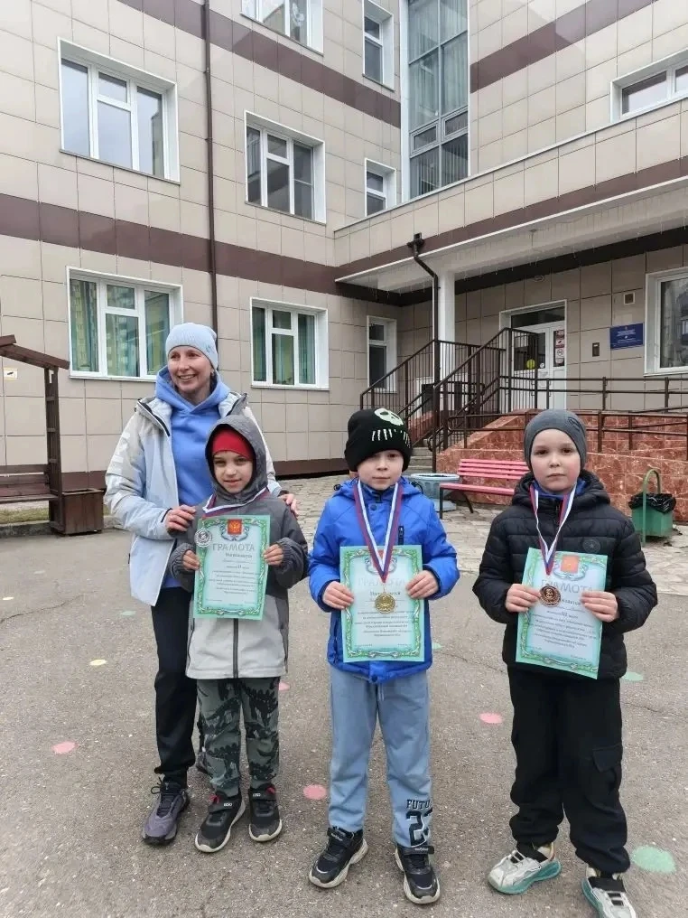 🏃‍♂️🌷 Сегодня на дошкольной образовательной площадке №4 прошёл наш традиционный весенний кросс! 🌞🏁  