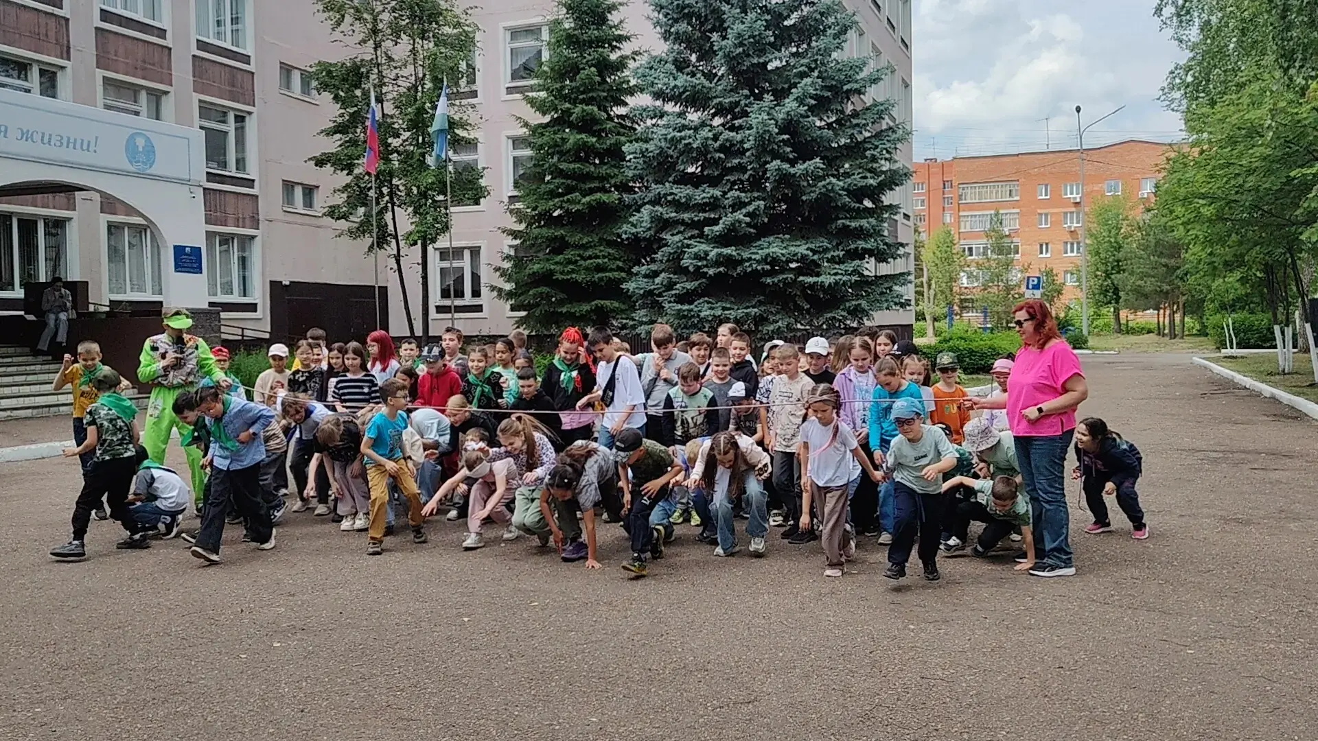 3 июня день в пришкольном лагере "Дружба" начался со знакомства с башкирским  эпосом "У...