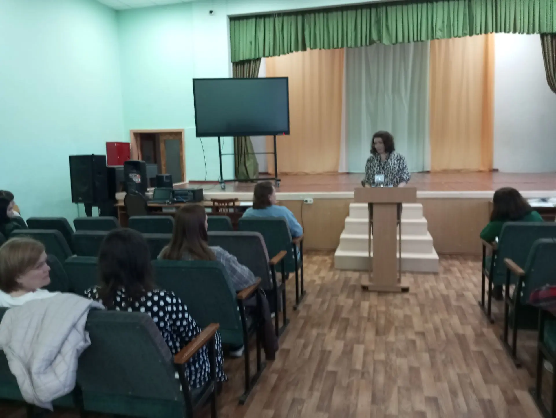 1 апреля в школе прошло   собрание для родителей обучающихся 8-х классов по теме«Как уберечь ребенка