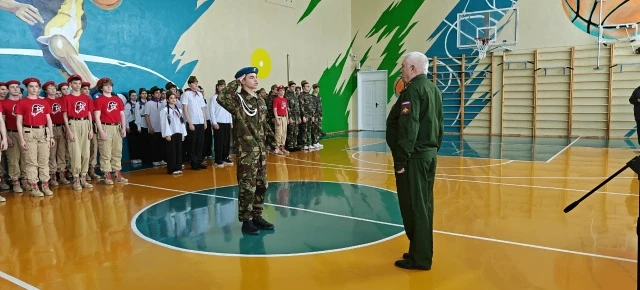 Февраль традиционно посвящен патриотическому воспитанию. В нашей школе есть добрая традиция, которая