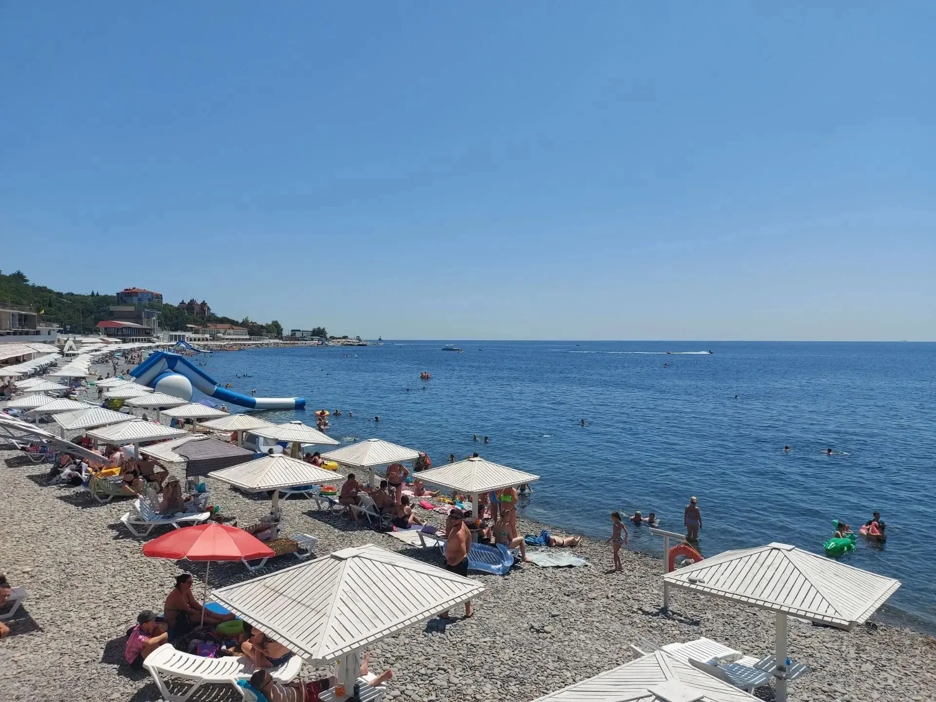 МОРЕ, СОЛНЦЕ, ВГЛТУ – ОТДЫХ В РАЗГАРЕ! 🌊

Первый поток наших студентов вовсю наслаждается летом на 