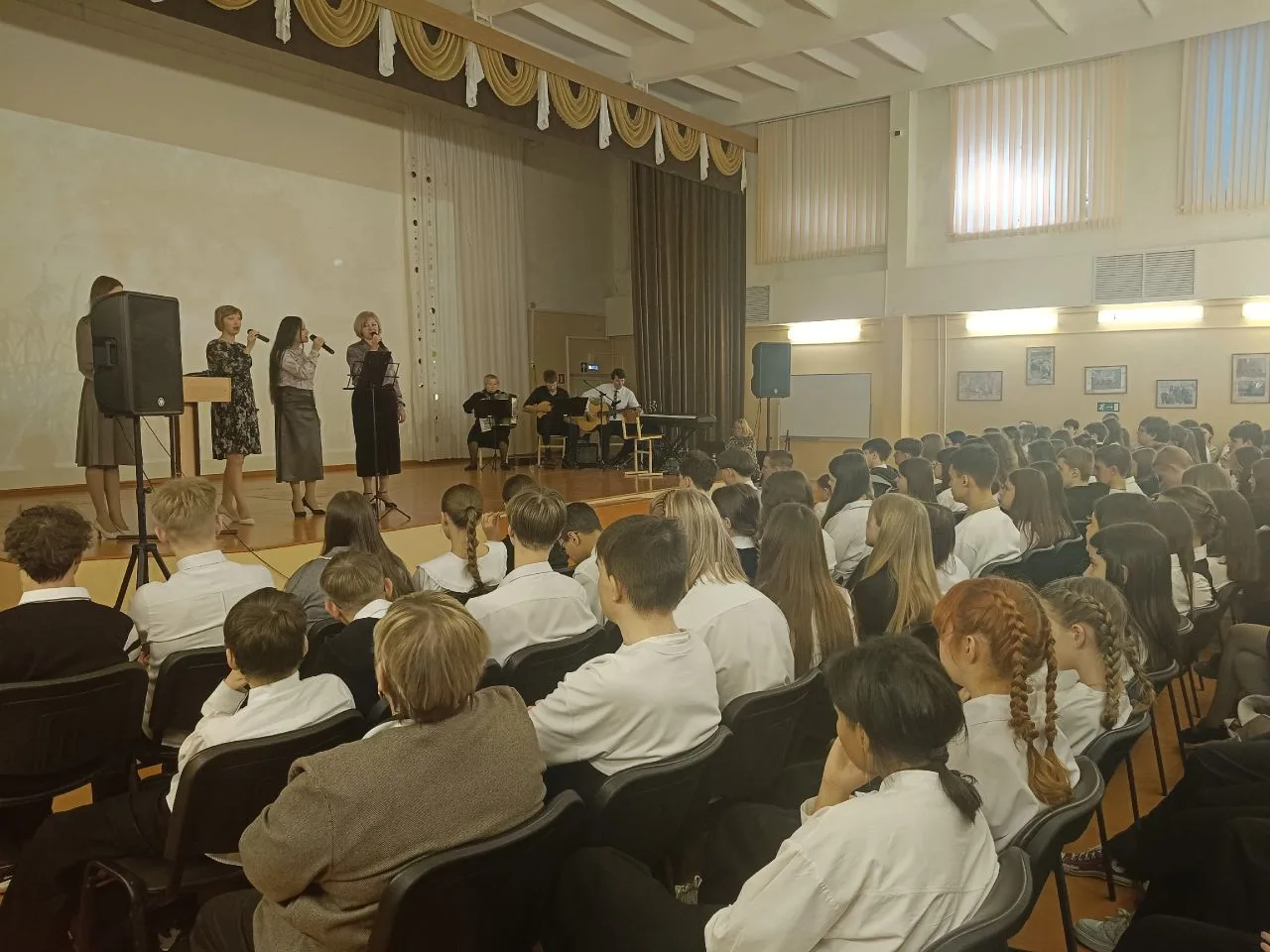 ✨ В МБОУ "Гимназия" г. Моршанска состоялась вдохновляющая творческая встреча.  🌟Воспитанники и педаг