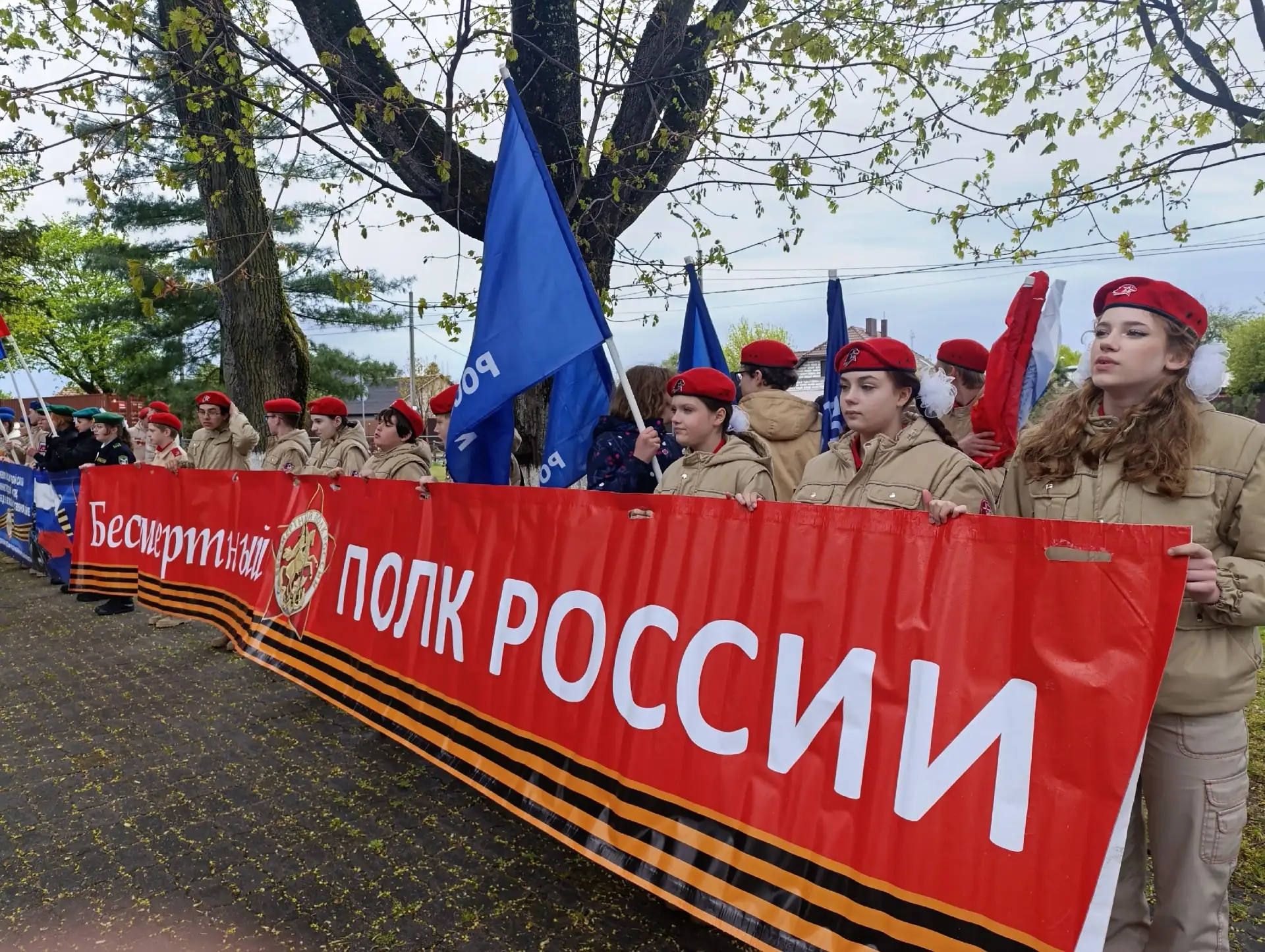 6 мая юнармейцы отряда «Парус» приняли участие в автопробеге по местам Боевой Славы, в честь 81-й го