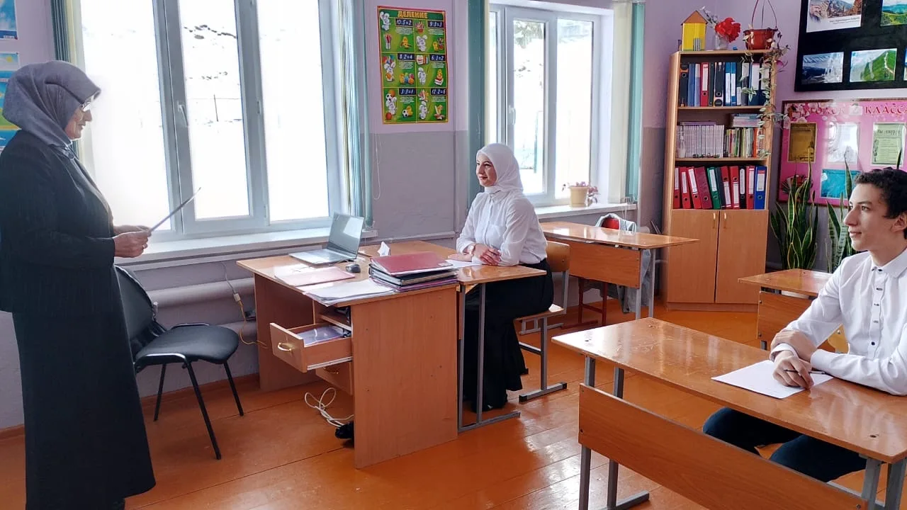 Региональный контрольный диктант по чеченскому языку в 8 классе📖