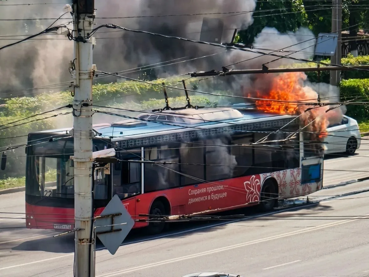 На Добросельской сгорел автобус №22