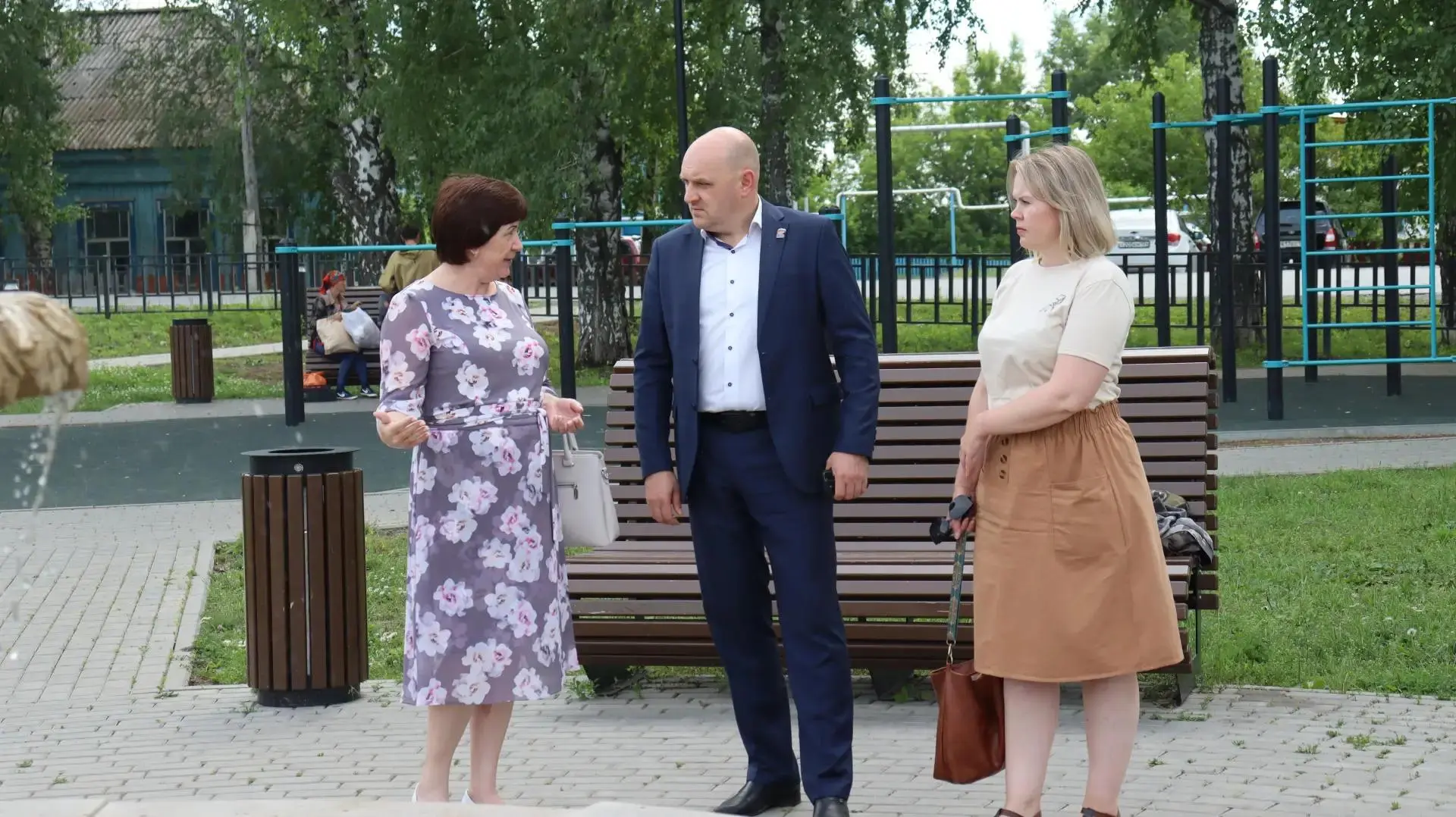 📍 Рабочая поездка главы Боготольского округа Александра Байкова в село Тюхтет получила...