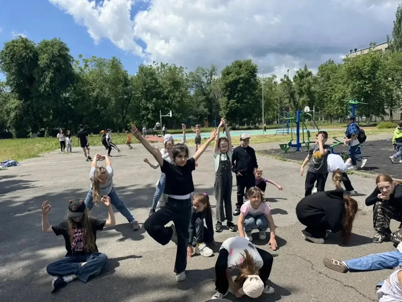 ☀️Второй день летнего пришкольного лагеря: заряжаемся знаниями и позитивом!☀️