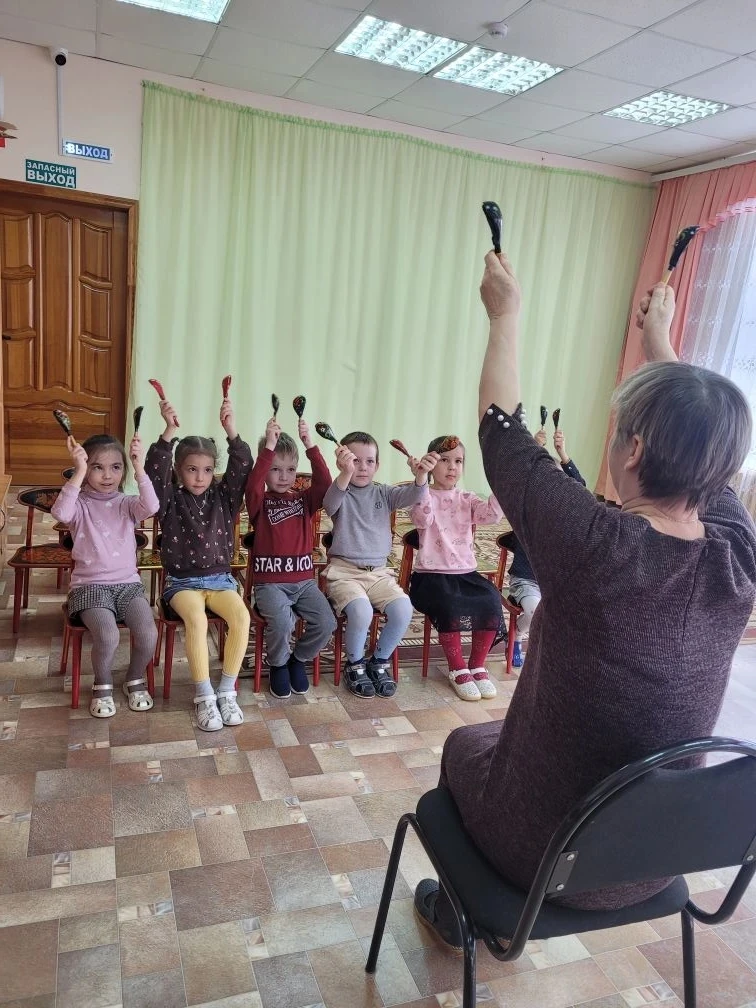 🌿Продолжая тему «Весна» в подготовительной к школе группе☀️ «Солнышко» прошло необычно...