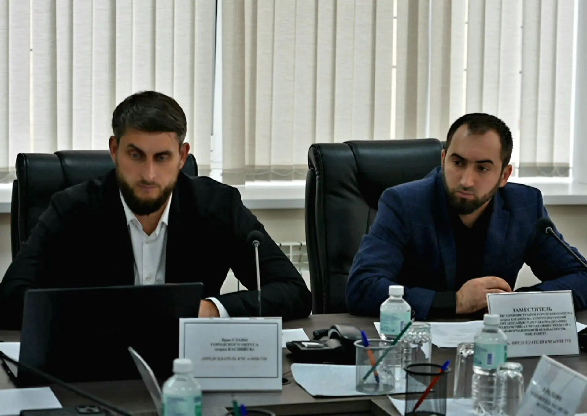⚡️ В Каспийске прошло внеплановое заседание Комиссии по ЧС под председательством врио г...