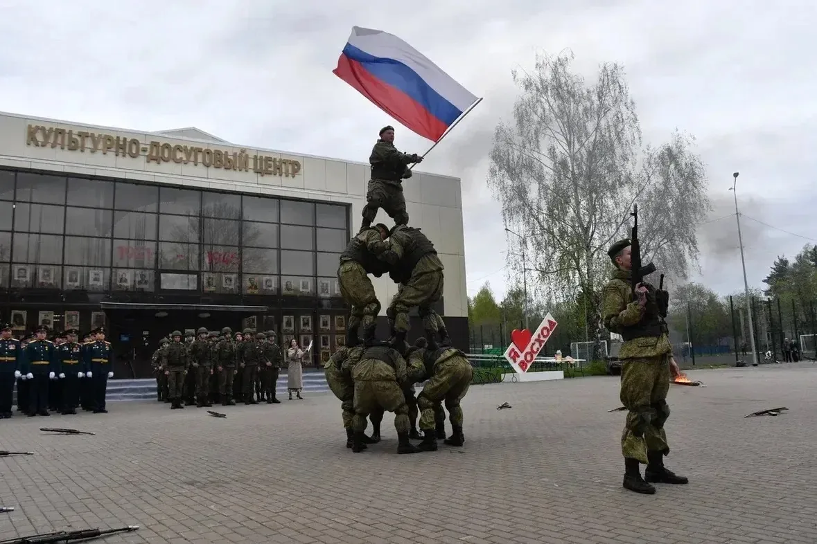 🎗️С Днем Победы! Этот день мы всегда встречаем и улыбкой, и слезами, ведь столько чувс...