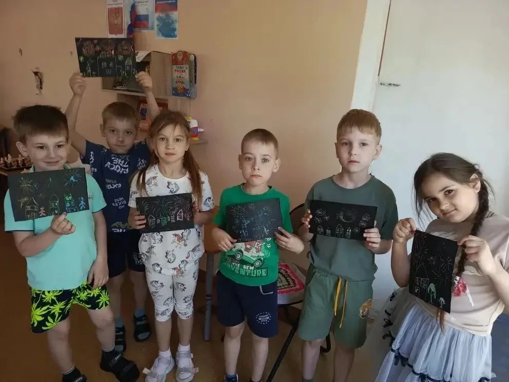 🌟🎨 Создание гравюр руками детей подготовительной группы 6.🎨🌟